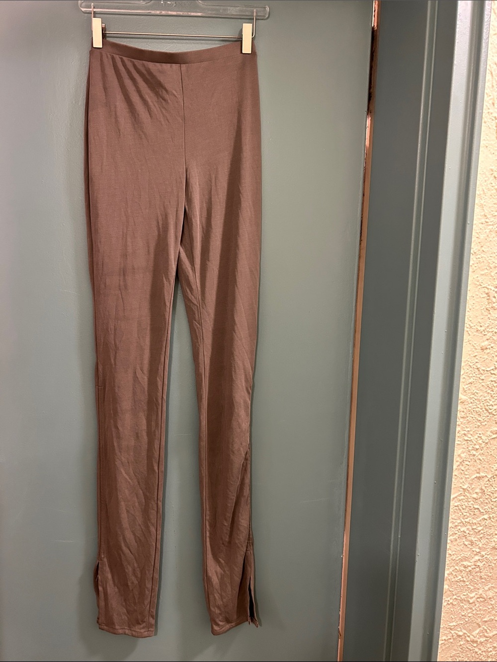 H&M Women’s Gray Long Stretch Slit Hem Leggings BEAND NEW TAG Size Small $40
